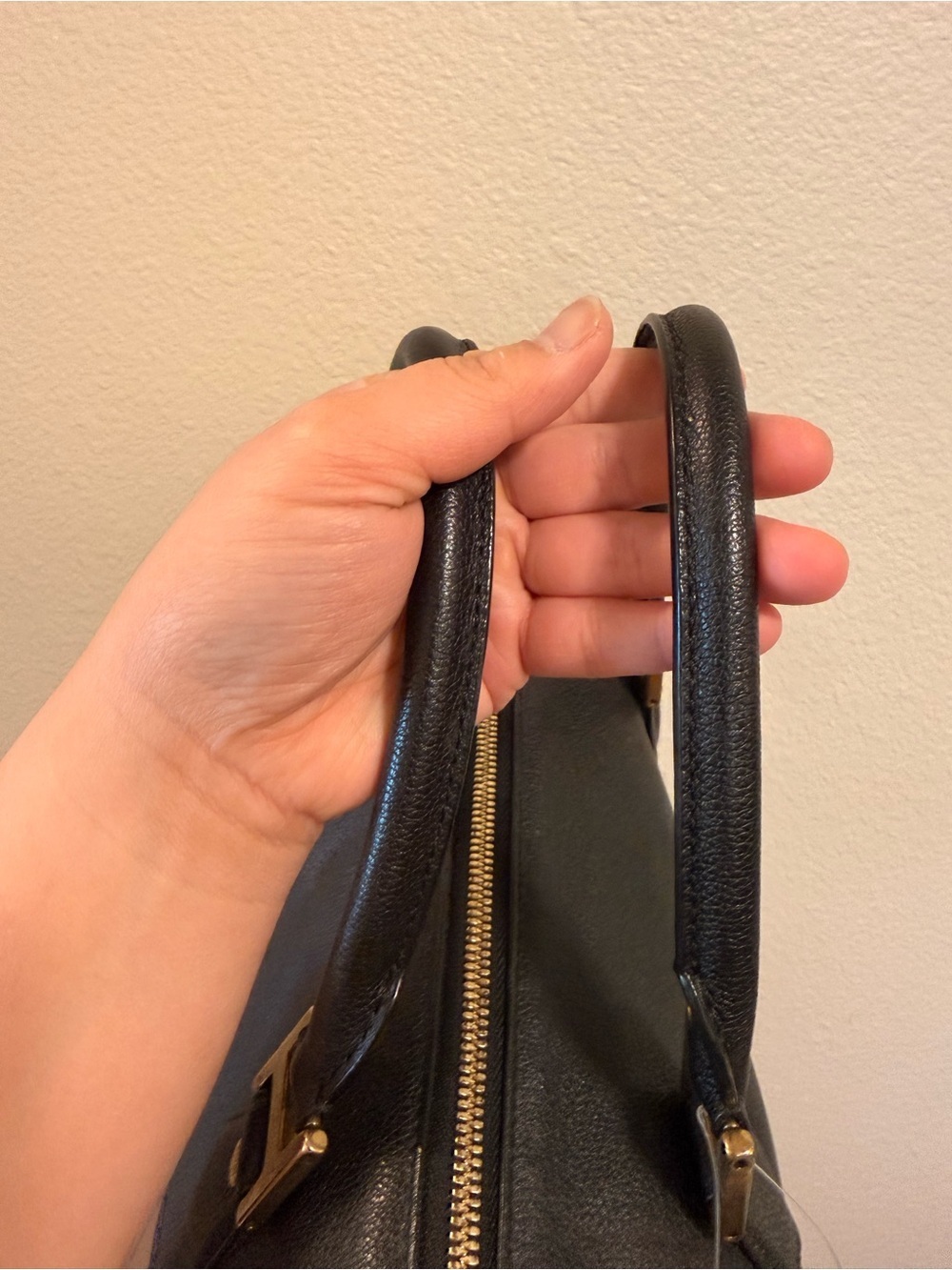 MCM Black Leather Boston Bag with Gold Hardware - Picture 5 of 15